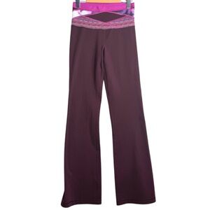 Lululemon Groove Flare Reversible Pants Bordeaux Drama Size 4 Merlot